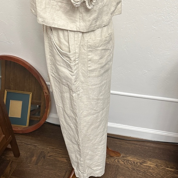 House of Harlow 1960 Beige linen 2 piece matching set - Picture 5 of 11